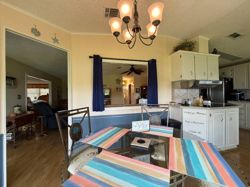 8111 Buena Vista Drive a Ellenton, FL Mobile or Manufactured Home for Sale